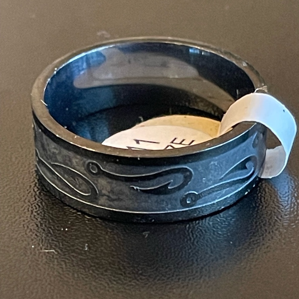 8mm black fish hooks ring size 11 - Picture 1 of 10